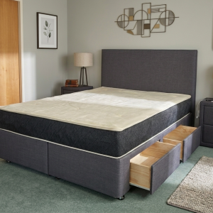 bedroom setting - Deluxe waterbed