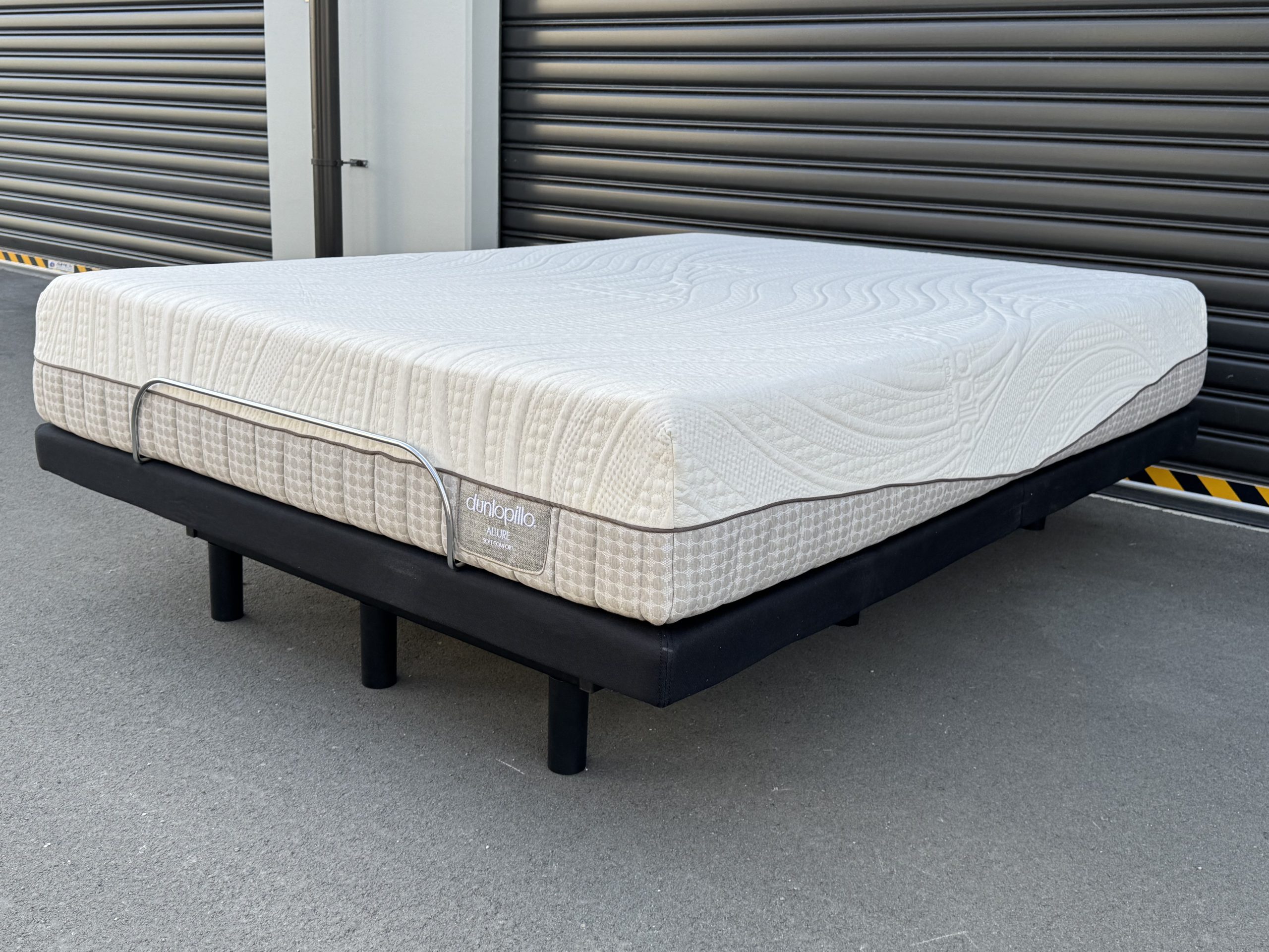 Dunlopillo Queen Adjustable Bed