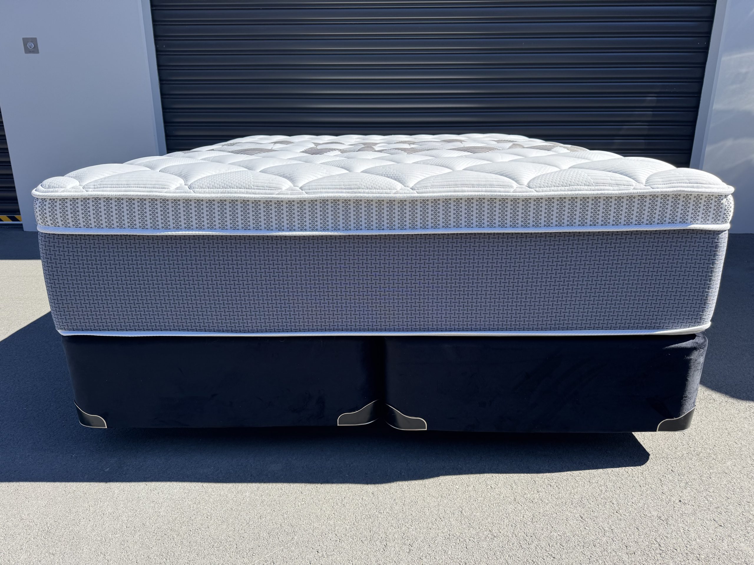 Beautyrest Plush King Mattress & Base #4