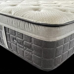 Sealy Posturepedic Exquisite Medium King Mattress